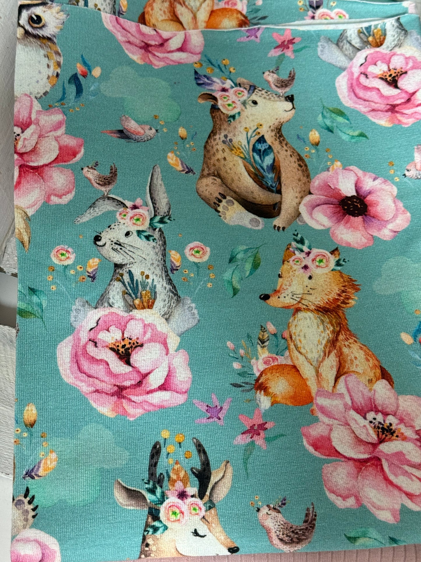 Jersey - Boho Touching Animals